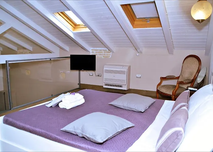 Loveloft * Κάλιαρι