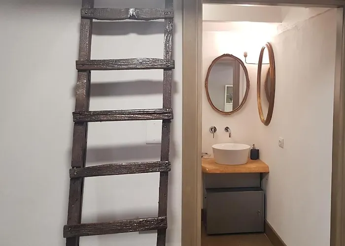 Loveloft Кальяри